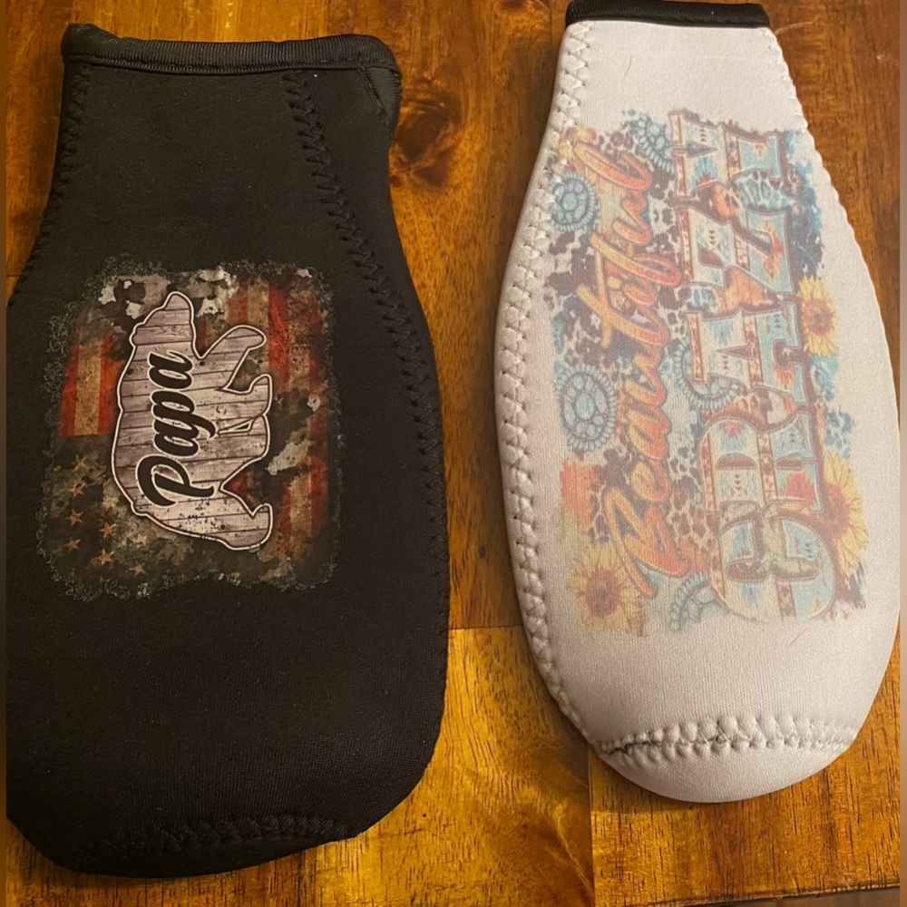 There are two koozies for 8$ or 4$ if you buy them separate let me know